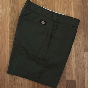 Mens Dickies 6” inseam shorts
